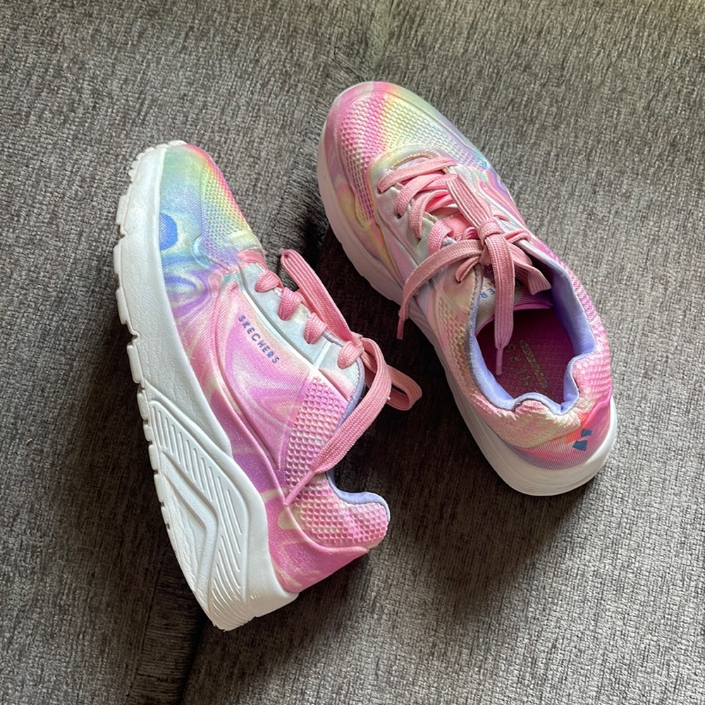 Girls Skechers Sneakers Size 2